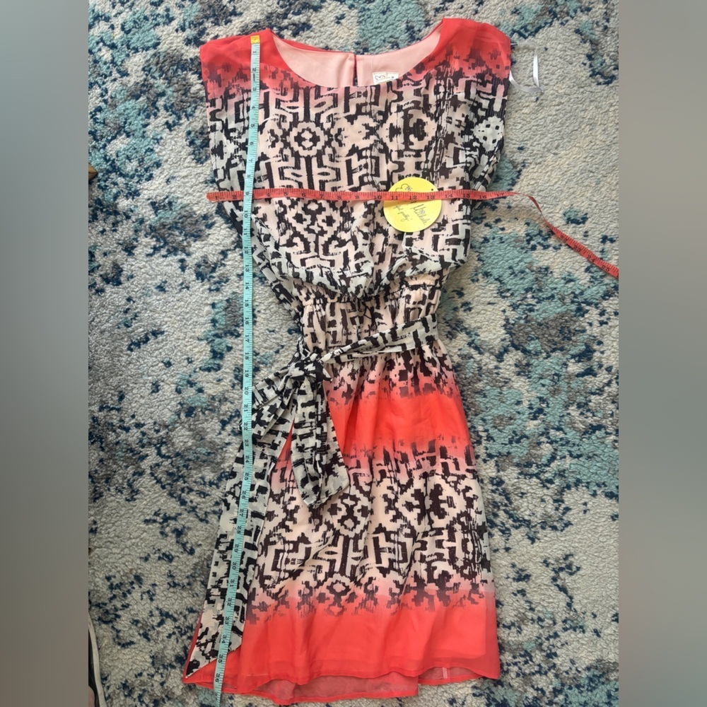 Emma & Michelle Patterned Sleeves Belted Dress Size M NWT - Picture 7 of 7